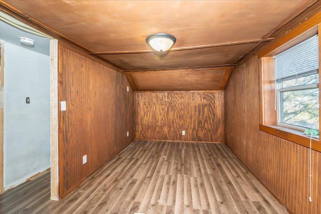 505 Catlin Avenue, Superior, WI 54880