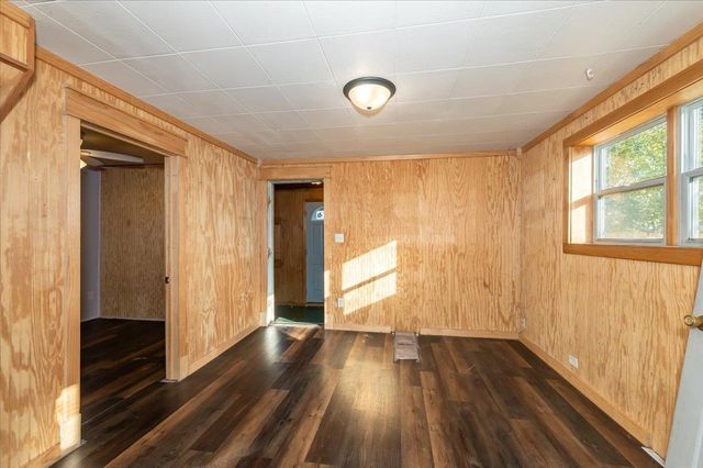 505 Catlin Avenue, Superior, WI 54880