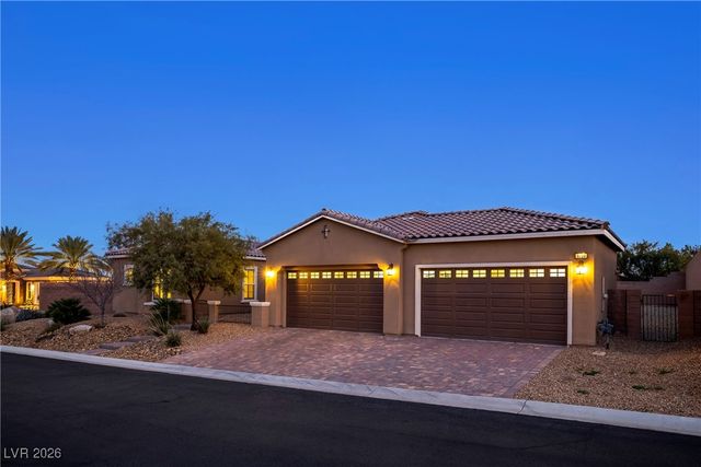 9729 Rock Partridge Court, Las Vegas, NV 89149