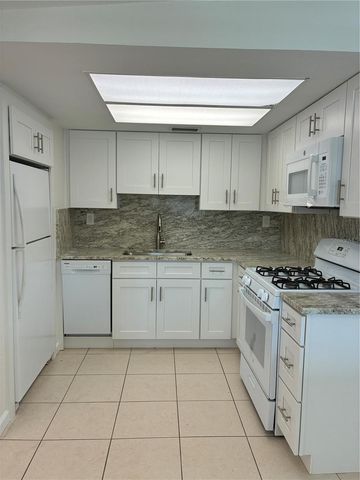 6905 S TRASK ST, Tampa, FL 33616