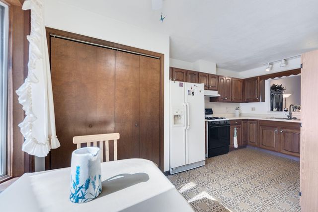 2212 Bayview Drive, Michigan City, IN 46360