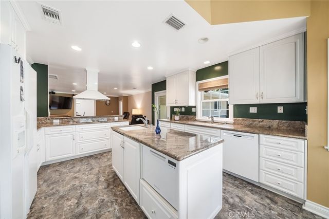 178 N Monterey Road, Orange, CA 92866