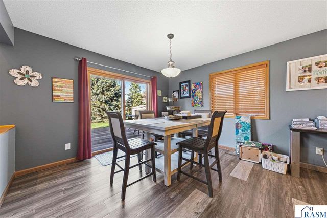 1526 Castle Drive, North Mankato, MN 56003