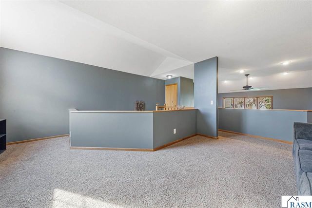 1526 Castle Drive, North Mankato, MN 56003