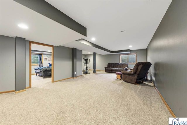 1526 Castle Drive, North Mankato, MN 56003