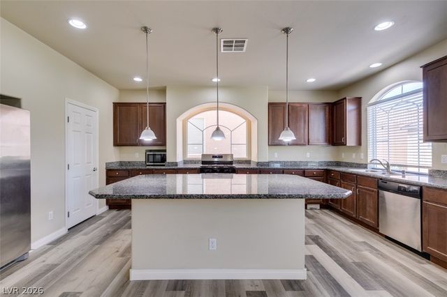 6386 Tomahawk Mill Court, Las Vegas, NV 89139