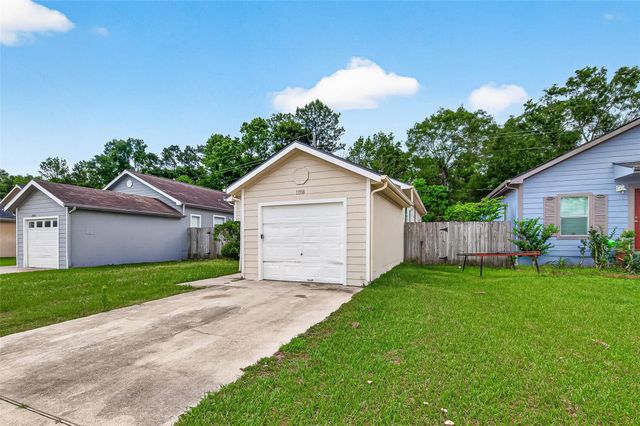 11918 Greensbrook Forest Drive, Houston, TX 77044