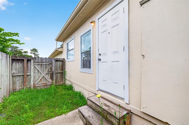 11918 Greensbrook Forest Drive, Houston, TX 77044