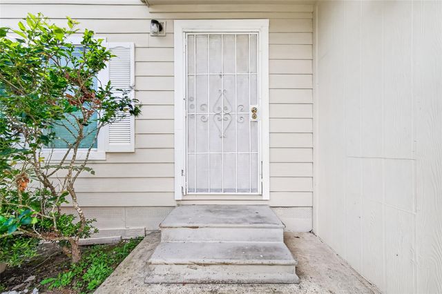 11918 Greensbrook Forest Drive, Houston, TX 77044
