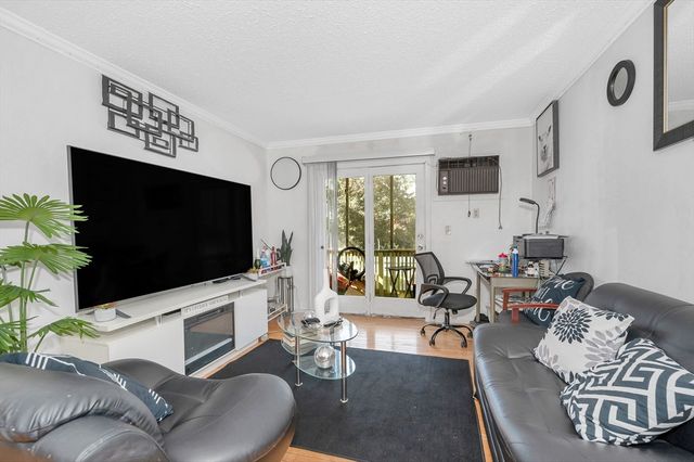 30 Abbey Rd 202, Leominster, MA 01453