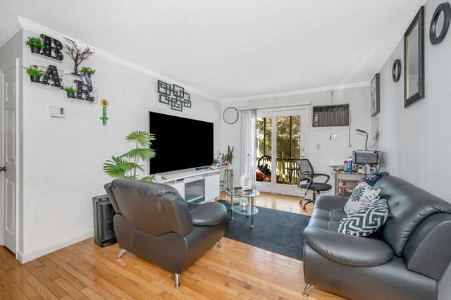 30 Abbey Rd 202, Leominster, MA 01453