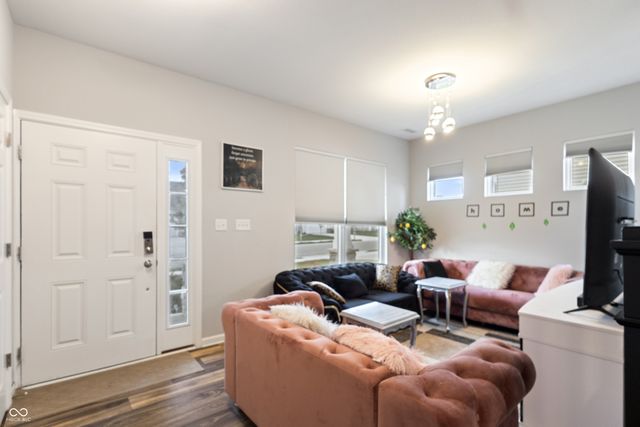 6926 Wheatley Road, Whitestown, IN 46075