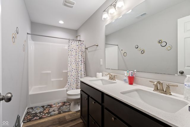 6926 Wheatley Road, Whitestown, IN 46075