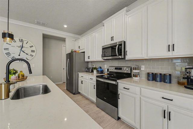 5975 TIMBERDALE AVENUE, Wesley Chapel, FL 33545