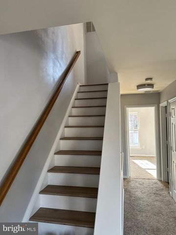 43004 BEACHALL ST, Chantilly, VA 20152