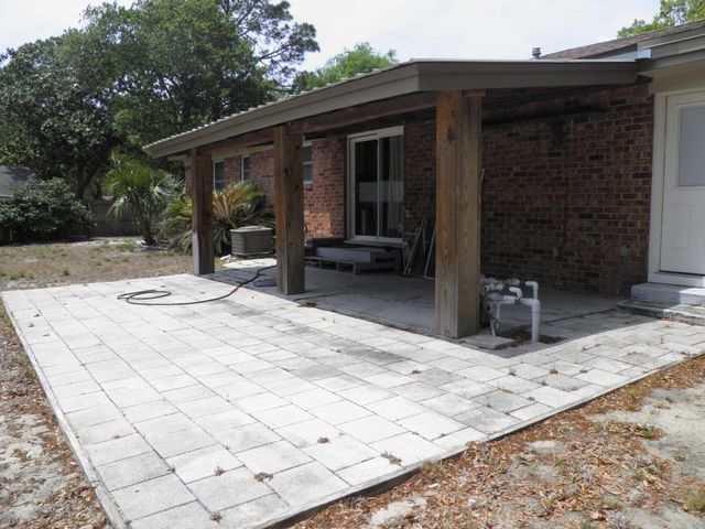 103 NE Oregon Drive, Fort Walton Beach, FL 32548