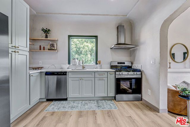 1803 S Sycamore Avenue, Los Angeles, CA 90019