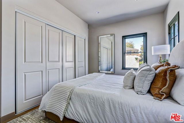 1803 S Sycamore Avenue, Los Angeles, CA 90019