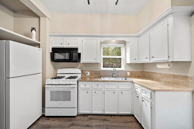 4618 Mckinney Street 1, Houston, TX 77023