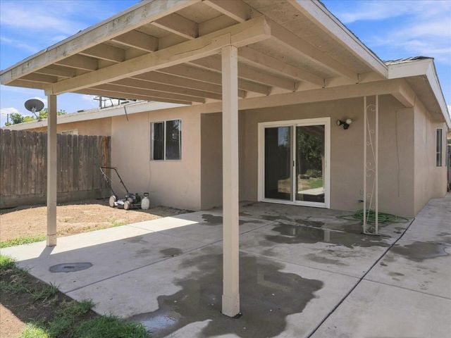 4036 N Cornelia Avenue, Fresno, CA 93722