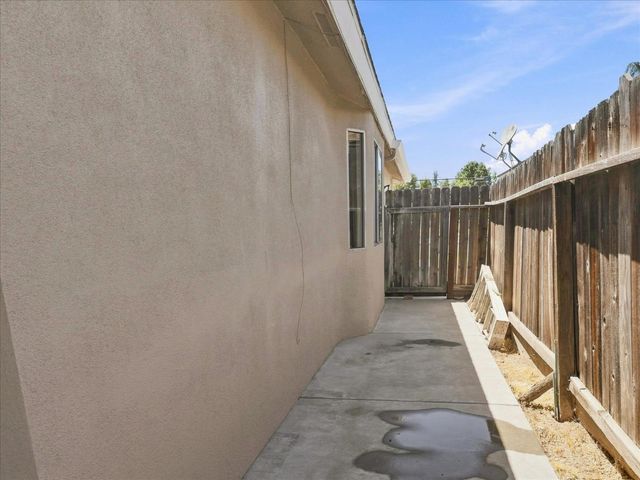 4036 N Cornelia Avenue, Fresno, CA 93722