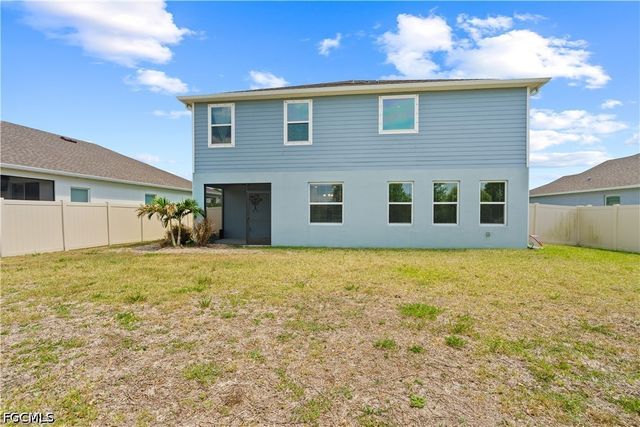 8944 Cascade Price CIR, North Fort Myers, FL 33917