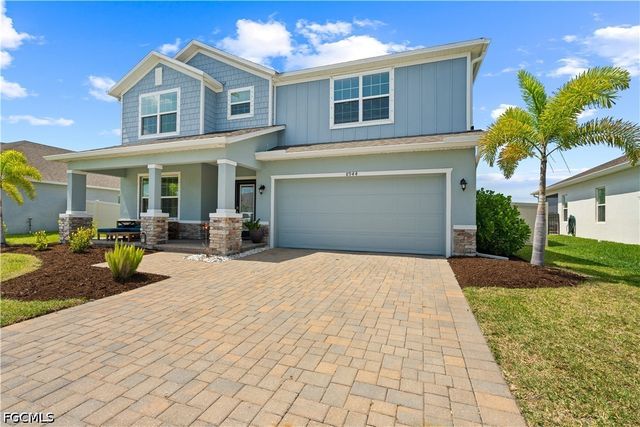 8944 Cascade Price CIR, North Fort Myers, FL 33917