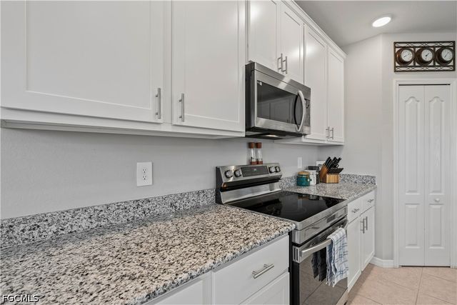 8944 Cascade Price CIR, North Fort Myers, FL 33917