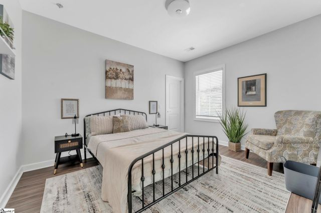 512 Ladysmith Drive, Simpsonville, SC 29681