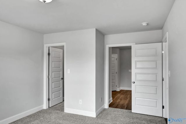 111 Ridgeland Trail, Huntsville, AL 35810