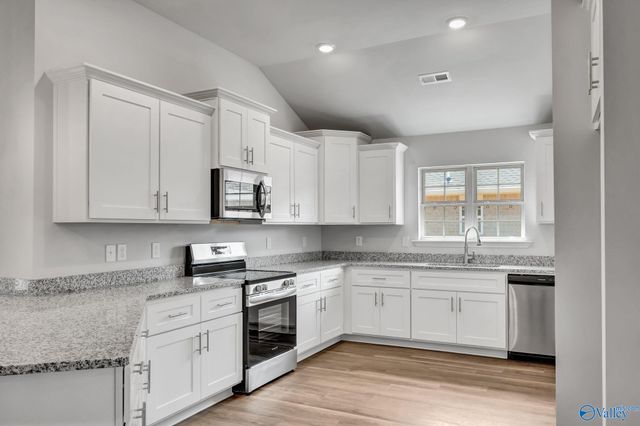 111 Ridgeland Trail, Huntsville, AL 35810