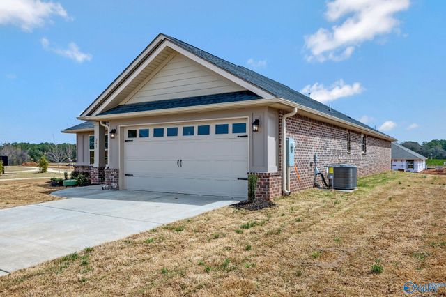 111 Ridgeland Trail, Huntsville, AL 35810