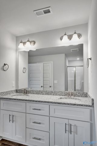 111 Ridgeland Trail, Huntsville, AL 35810