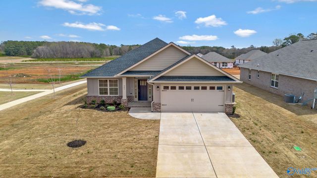 111 Ridgeland Trail, Huntsville, AL 35810
