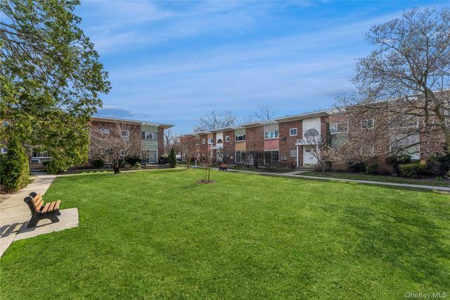 269 N Newbridge Road 2B, Levittown, NY 11756