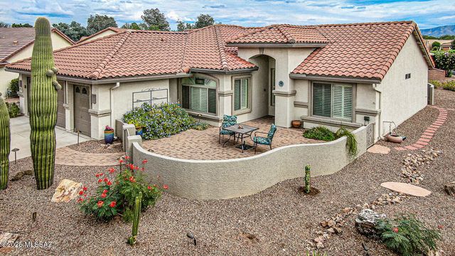 976 N Night Heron Drive, Green Valley, AZ 85614