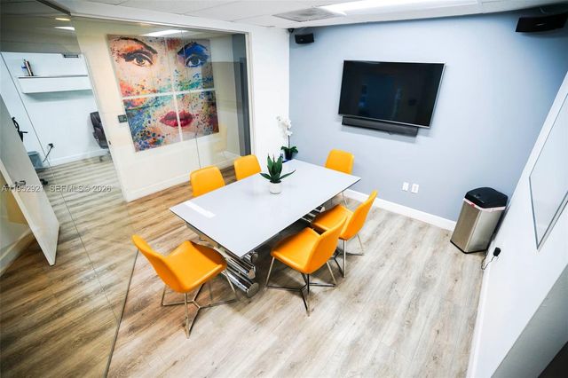 7865 NW 46th St 8, Doral, FL 33166