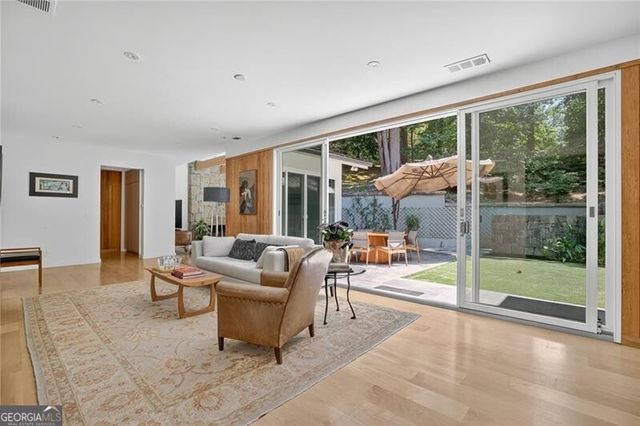 3033 E Pine Valley Road NW, Atlanta, GA 30305