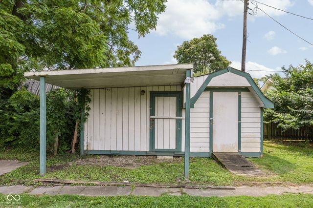 817 Wallace Avenue, Indianapolis, IN 46201