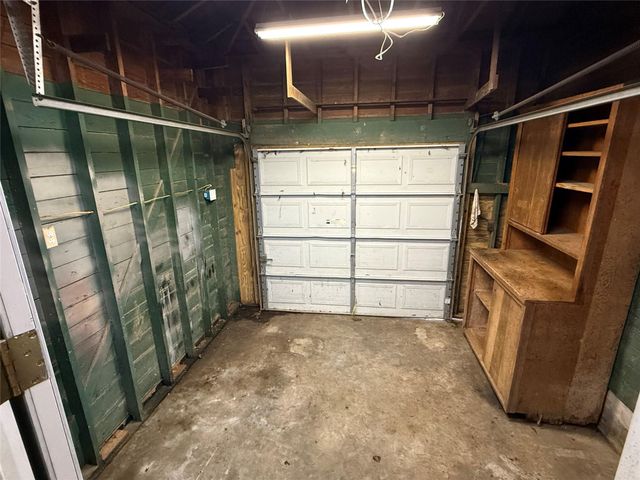 1211 17th Avenue N, Texas City, TX 77590