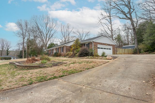 825 Whispering Wind Road, Burlington, NC 27217