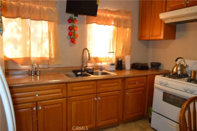 12065 Aztec Lane, Adelanto, CA 92301