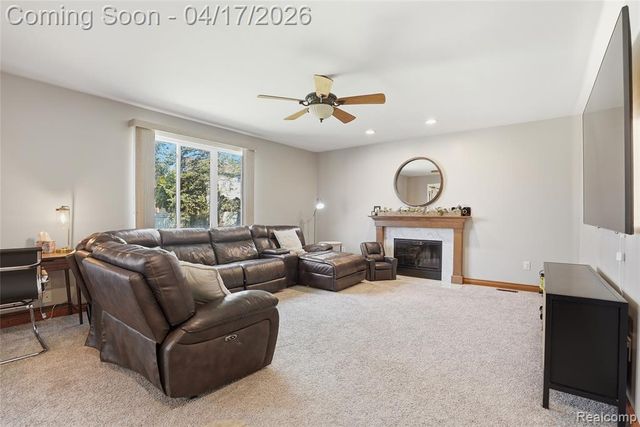 4201 Berryhill Court, Waterford, MI 48329