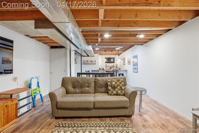 4201 Berryhill Court, Waterford, MI 48329