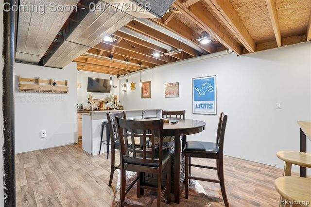 4201 Berryhill Court, Waterford, MI 48329