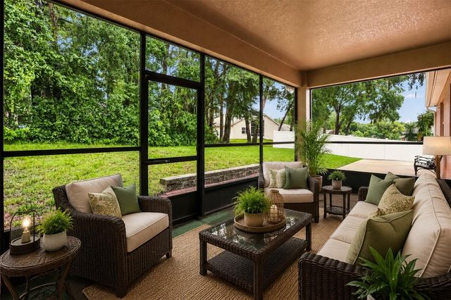 925 COUNTS CREST CIRCLE, Apopka, FL 32712