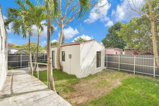 4721 NW 6th Ave, Miami, FL 33127