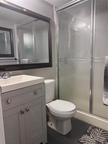 9081 Sunrise Lakes Boulevard 108, Sunrise, FL 33322