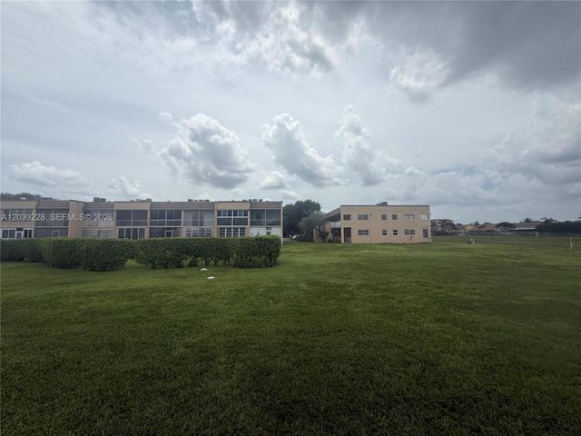 9081 Sunrise Lakes Boulevard 108, Sunrise, FL 33322