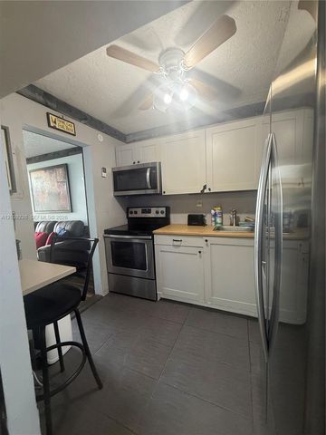 9081 Sunrise Lakes Boulevard 108, Sunrise, FL 33322